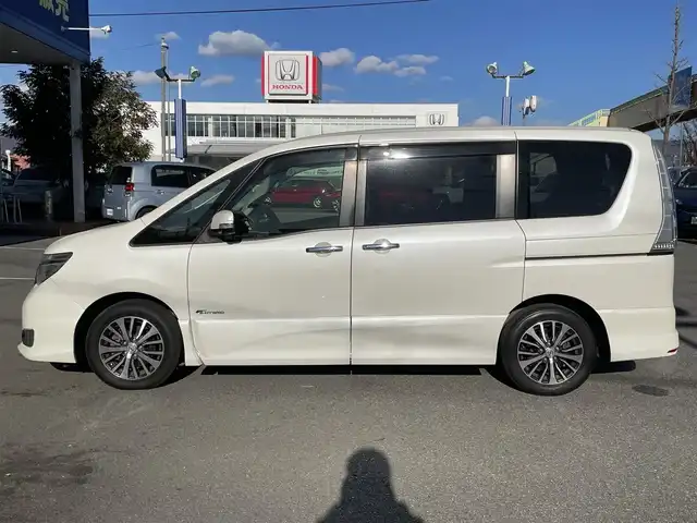 日産 セレナ