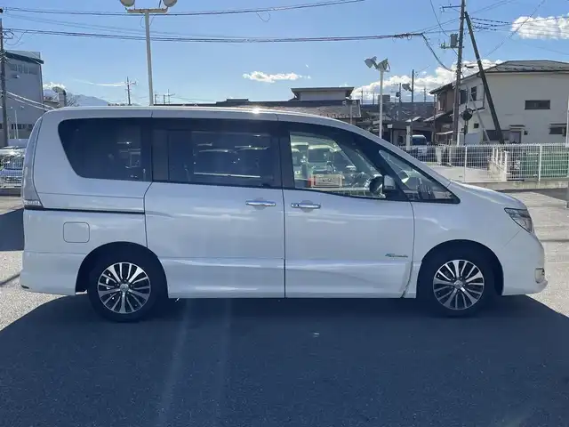 日産 セレナ