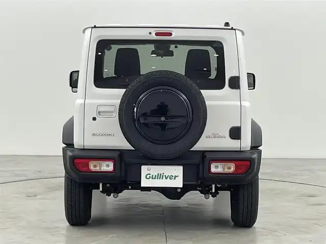 スズキ ジムニー シエラ JC 福岡県 2023(令5)年 2.9万km ピュアホワイトP 社外９型ナビ（フルセグＴＶ）　/バックカメラ　/ビルトインＥＴＣ　/クルーズコントロール　/コーナーセンサー　/衝突軽減ブレーキ　/レーンキープ　/ヒルディセントコントロール　/シートヒーター　/純正１５インチＡＷ