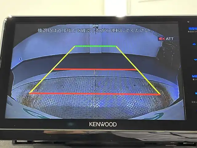 スズキ ジムニー シエラ JC 愛知県 2023(令5)年 2.9万km ピュアホワイトP 9インチナビ/（Bluetooth/AM/FM/フルセグTV/Carplay）/衝突軽減ブレーキ/ビルトインETC/シートヒーター/LEDヘッドライト/バックカメラ/クルーズコントロール/レーンキープアシスト/プッシュスタートボタン/スマートキー/純正15インチAW/純正フロアマット