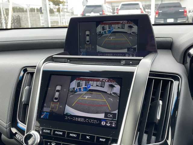 トヨタ クラウン ハイブリッド RS アドバンス 大阪府 2018(平30)年 4.9万km ホワイトパールクリスタルシャイン 純正ナビ/フルセグテレビ/バックカメラ/トヨタセーフティセンス/クルーズコントロール/オートハイビーム/レーンキープアシスト/プッシュスタート/ETC/レーダー探知機/LEDヘッドライト/フォグライト/純正18インチAW/後席エアコン