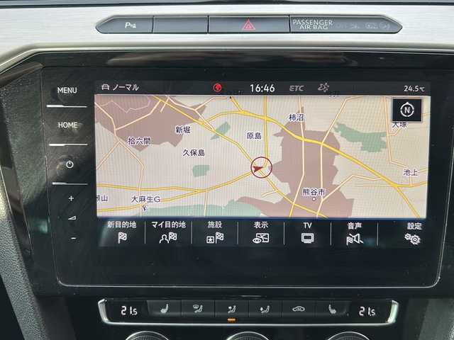 フォルクスワーゲン パサート ヴァリアント TSIエレガンス 埼玉県 2017(平29)年 10万km ディープブラックパールエフェクト ビルドインETC　/純正マルチナビ（SD／CD／DVD／BT／USB／AUX／WLUN）　/フルセグ　/レザーシート　/パワーシート　/シートヒーター　/コーナーセンサー　/ルーフレール　　/Wエアバック　/クルーズコントロール/アイドリングストップ/バックカメラ/プッシュスタート
