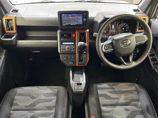 ダイハツ タフト G 富山県 2022(令4)年 2.4万km シャイニングホワイトパール ・純正ナビ（フルセグＴＶ・ＢＴ・ＦＭＡＭ・ＣＤＤＶＤ・ＳＤ・ＵＳＢ接続）/・バックカメラ　/・ＥＴＣ　/・前方ドラレコ　/・ガラスルーフ　/・衝突軽減ブレーキ　/・レーンキープアシスト　/・前後コーナーセンサー/・DN席シートヒーター/・スペアキー