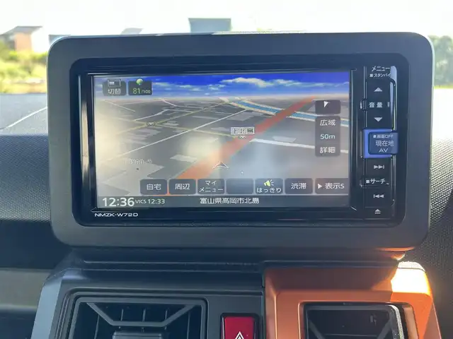 ダイハツ タフト G 富山県 2022(令4)年 2.4万km シャイニングホワイトパール ・純正ナビ（フルセグＴＶ・ＢＴ・ＦＭＡＭ・ＣＤＤＶＤ・ＳＤ・ＵＳＢ接続）/・バックカメラ　/・ＥＴＣ　/・前方ドラレコ　/・ガラスルーフ　/・衝突軽減ブレーキ　/・レーンキープアシスト　/・前後コーナーセンサー/・DN席シートヒーター/・スペアキー