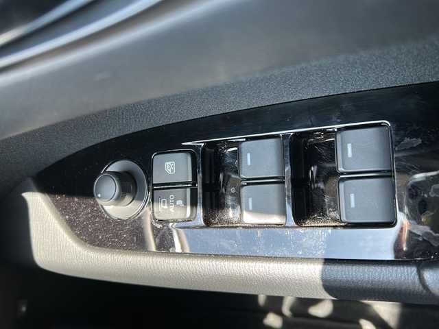 マツダ ＣＸ－５ XD プロアクティブ 岐阜県 2022(令4)年 1.9万km ソウルレッドクリスタルM 純正ＳＤナビ　/クルーズコントロール追従走行あり/スマートキー　/ＥＴＣ　/全方位カメラ/ドライブレコーダー前方　/純正アルミホイール　/コーナーセンサー前後/ＬＥＤヘッドライト　/プッシュスタート　/ＭＴモード付ＡＴ/プッシュスタート/パワーステアリング/パワーウィンドウ/パーキングアシスト/アイドリングストップ/エアコンAAC/USB入力端子/電動リアゲート/フルフラットシート/純正フロアマット/パワーシート運転席/シートヒーター運転席・助手席/ABS/横滑り防止装置/レーンキープアシスト/盗難防止装置/オートライト/LEDヘッドライト/エアバッグW