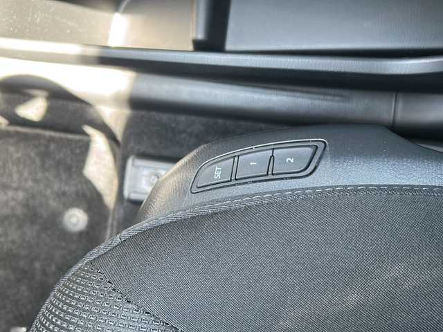 マツダ ＣＸ－５ XD プロアクティブ 岐阜県 2022(令4)年 1.9万km ソウルレッドクリスタルM 純正ＳＤナビ　/クルーズコントロール追従走行あり/スマートキー　/ＥＴＣ　/全方位カメラ/ドライブレコーダー前方　/純正アルミホイール　/コーナーセンサー前後/ＬＥＤヘッドライト　/プッシュスタート　/ＭＴモード付ＡＴ/プッシュスタート/パワーステアリング/パワーウィンドウ/パーキングアシスト/アイドリングストップ/エアコンAAC/USB入力端子/電動リアゲート/フルフラットシート/純正フロアマット/パワーシート運転席/シートヒーター運転席・助手席/ABS/横滑り防止装置/レーンキープアシスト/盗難防止装置/オートライト/LEDヘッドライト/エアバッグW