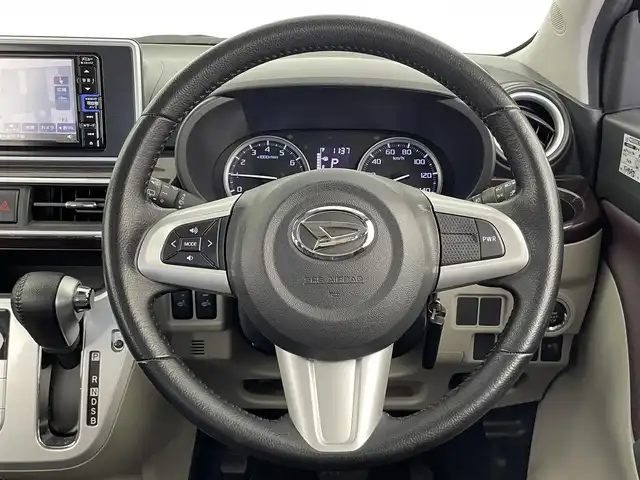 ダイハツ キャスト スタイル G ターボ VS SAⅢ 大分県 2019(令1)年 4.8万km ブラックマイカメタリック 純正７型ナビ　NMZK-W70D/(CD/DVD/BT/SD/フルセグTV)/全方位カメラ/スマートアシストIII/・衝突回避支援ブレーキ機能/・誤発進抑制制御機能/・車線逸脱警報機能/・先行車発進お知らせ機能/・コーナーセンサー/ＥＴＣ/プッシュスタート/スマートキー×２/純正ドライブレコーダー前方のみ/前席シートヒーター/オートハイビーム/純正フロアマット/シートリフター/電動格納ミラー/ドアバイザー/全席シートカバー