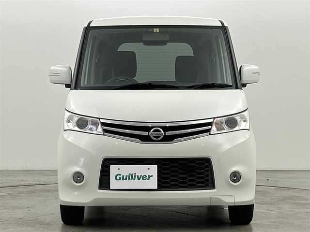 日産 ルークス ハイウェイスター 福岡県 2012(平24)年 7.7万km スノーパールホワイト 純正ＳＤナビ（ＢＴ，フルセグＴＶ）　/バックカメラ　/ＥＴＣ　/片側電動スライドドア　/プッシュスタート　/スマートキー　/電動格納式ドアミラー　/フォグランプ　/純正フロアマット　/純正１４インチアルミホイール