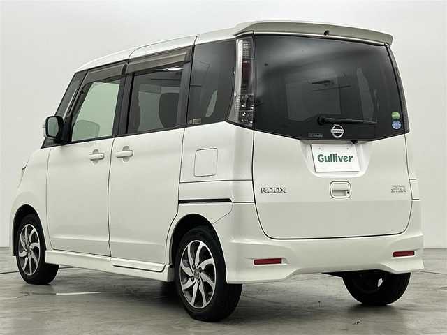 日産 ルークス ハイウェイスター 福岡県 2012(平24)年 7.7万km スノーパールホワイト 純正ＳＤナビ（ＢＴ，フルセグＴＶ）　/バックカメラ　/ＥＴＣ　/片側電動スライドドア　/プッシュスタート　/スマートキー　/電動格納式ドアミラー　/フォグランプ　/純正フロアマット　/純正１４インチアルミホイール