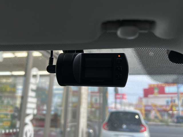 フォルクスワーゲン ゴルフ TSI トレンドライン BMテクノ 埼玉県 2014(平26)年 11.2万km シルバー ＥＴＣ　/前ドラレコ　/純オーディオディスプレイ　/アイドリング　/イモビライザー　/ＦＭ／ＡＭ／ＡＵＸ／ＢＴ／ＳＤ／ＣＤ　/オートホルード　/電格ミラー　/ライトレベライザー　/保証書　/取扱説明書