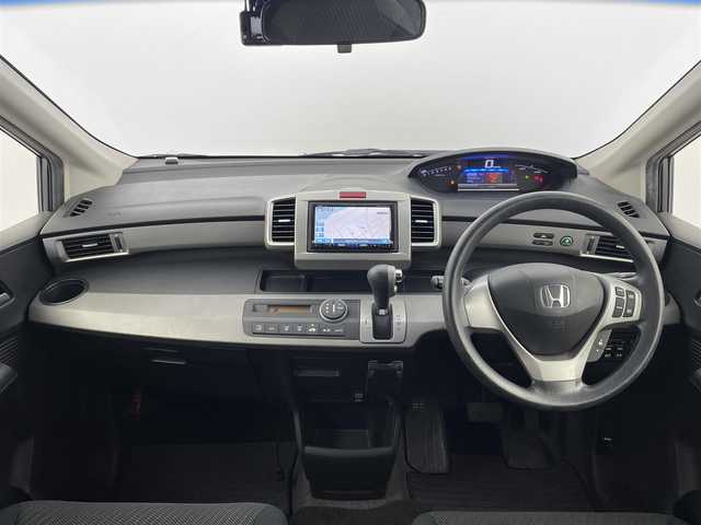 ホンダ フリード ハイブリット ジャストセレクション 大分県 2013(平25)年 9万km モダンスティールM 社外ナビ/バックカメラ/両側パワースライドドア/フリップダウンモニター/前後ドライブレコーダー/純正フロアマット/ETC/社外15インチアルミ/ドアバイザー/フルセグTV/ウィンカーミラー