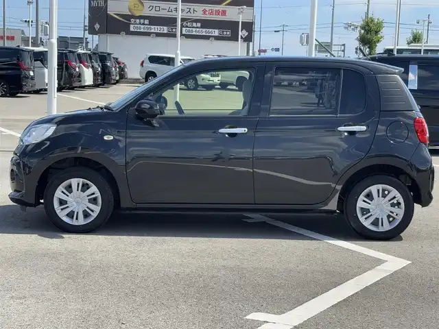 トヨタ パッソ X Lパッケージ 徳島県 2022(令4)年 3.8万km ブラックマイカメタリック 社外7型ナビ　MDV-D308BT/（USB/iPod/SD/DISC/BT/AUX/ラジオ）/バックカメラ/ETC/前後コーナーセンサー/LEDヘッドライト/ドライブレコーダー/社外フロアマット/アイドリングストップ/電動格納ミラー/オートライト/オートマチックハイビーム/スペアキー/スマートキー/プッシュスタート