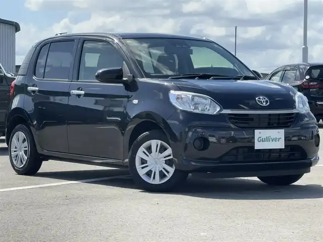 トヨタ パッソ X Lパッケージ 徳島県 2022(令4)年 3.8万km ブラックマイカメタリック 社外7型ナビ　MDV-D308BT/（USB/iPod/SD/DISC/BT/AUX/ラジオ）/バックカメラ/ETC/前後コーナーセンサー/LEDヘッドライト/ドライブレコーダー/社外フロアマット/アイドリングストップ/電動格納ミラー/オートライト/オートマチックハイビーム/スペアキー/スマートキー/プッシュスタート