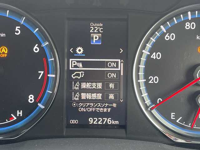 トヨタ ハリアー プレミアム スタイルモーヴ 三重県 2015(平27)年 9.3万km ホワイトパールクリスタルシャイン 登録時92276km/SR/ハーフレザーシート/禁煙車/ALPINEナビ/（AM/FM/TV/Bluetooth/CD/DVD/HDMI）/フルセグTV/バックカメラ/ETC/レーダークルコン/ステアリングスイッチ/オートライト/オートハイビーム/シートメモリー/パワーシート/シートヒーター/パワーバックドア/プリクラッシュセーフティ/レーンディパーチャーアラート/先行車発進お知らせ機能/コーナーセンサー/純正フロアマット/純正アルミ/スペアキー