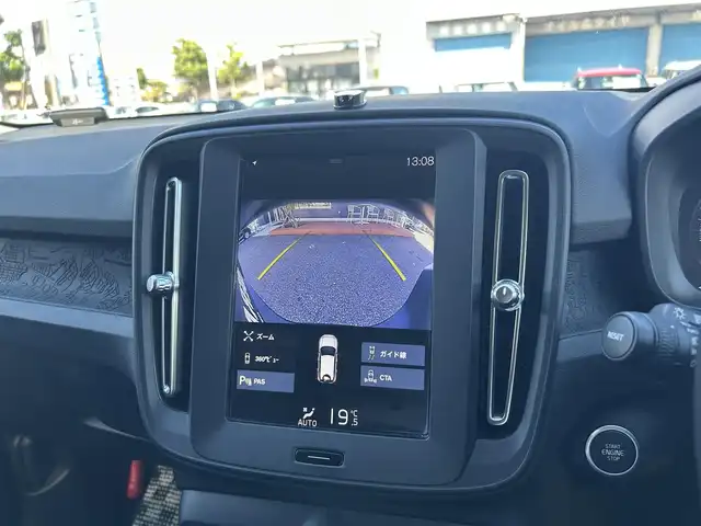 ボルボ ＸＣ４０ T4 滋賀県 2020(令2)年 4.5万km アイスホワイト 全方位カメラ/クルーズコントロール/ETC/純正AW１７インチ/前後コーナーセンサー/前後ドライブレコーダー/LKA/CTA/BSM/パークアシスト/アイドリングストップ