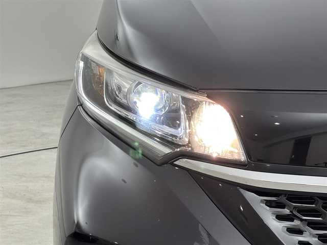 ホンダ フリード ハイブリット G ホンダセンシング 福岡県 2020(令2)年 2.8万km 黒 純正９型ナビ／フルセグＴＶ　/バックカメラ　/ビルトインＥＴＣ　/前方ドラレコ　/レーダークルコン　/コーナーセンサー　/衝突軽減ブレーキ　/レーンキープ　/両側電動スライドドア　/ハーフレザーシート　/シートヒーター　/LEDヘッドライト　/純正１５インチアルミホイール