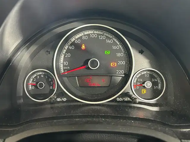 フォルクスワーゲン アップ！ ムーブアップ！ 佐賀県 2018(平30)年 3.6万km 赤 純正オーディオ/FM/AM/Bluetooth/ETC/リモコンキー/オートライト/純正フロアマット/純正14インチアルミホイール/コーナーセンサー