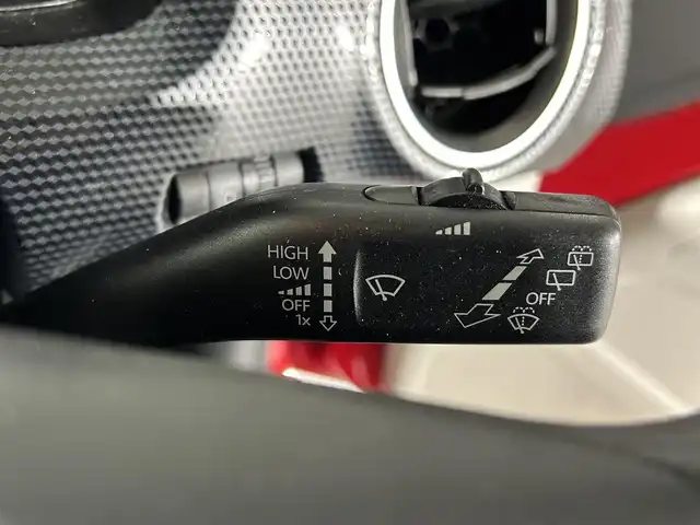 フォルクスワーゲン アップ！ ムーブアップ！ 佐賀県 2018(平30)年 3.6万km 赤 純正オーディオ/FM/AM/Bluetooth/ETC/リモコンキー/オートライト/純正フロアマット/純正14インチアルミホイール/コーナーセンサー