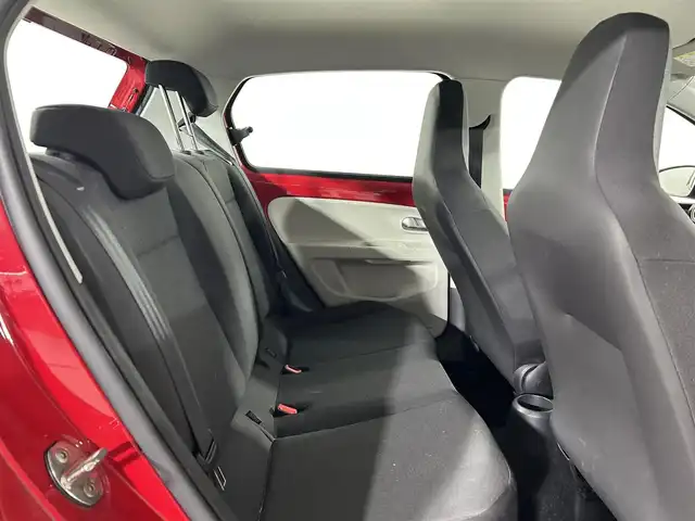 フォルクスワーゲン アップ！ ムーブアップ！ 佐賀県 2018(平30)年 3.6万km 赤 純正オーディオ/FM/AM/Bluetooth/ETC/リモコンキー/オートライト/純正フロアマット/純正14インチアルミホイール/コーナーセンサー