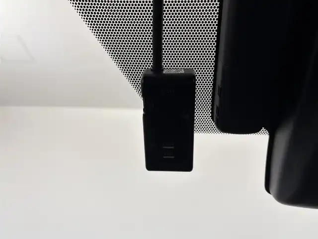 トヨタ プリウス S ツーリングセレクション 愛知県 2017(平29)年 10.2万km アティチュードブラックマイカ 純正ナビ/Bluetooth/フルセグTV/バックカメラ/レーダークルーズコントロール/衝突軽減ブレーキ/レーンキープアシスト/横滑り防止装置/オートライト/オートマチックハイビーム/LEDヘッドライト/LEDフォグランプ/ドライブレコーダー/ETC/シートヒーター/純正アルミホイール/純正フロアマット/プッシュスタート/スマートキー