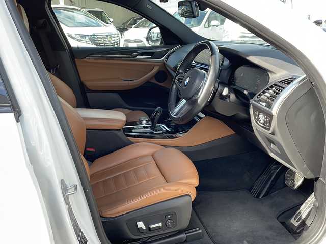 ＢＭＷ Ｘ４ xDrive 20d Mスポーツ 東京都 2020(令2)年 5.5万km アルピンホワイトⅢ 純正ナビ/フルセグTV/Apple Car Play/360度カメラ/置くだけ充電/ドライブレコーダー【前後】/サンフール/レザーシート/全席シートヒーター/インテリジェントセーフティ/アダクティブクルーズコントロール/レーンキープアシスト/ブラインドスポットモニター/シート・ステアリングヒーター/電動リアゲート/アダプティブLEDヘッドライト/ヘッドアップディスプレイ/ETC/オートマチックハイビーム/純正19インチAW