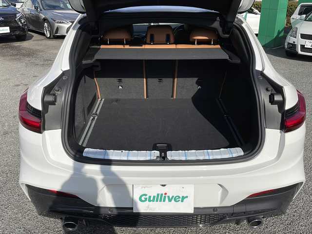 ＢＭＷ Ｘ４ xDrive 20d Mスポーツ 東京都 2020(令2)年 5.5万km アルピンホワイトⅢ 純正ナビ/フルセグTV/Apple Car Play/360度カメラ/置くだけ充電/ドライブレコーダー【前後】/サンフール/レザーシート/全席シートヒーター/インテリジェントセーフティ/アダクティブクルーズコントロール/レーンキープアシスト/ブラインドスポットモニター/シート・ステアリングヒーター/電動リアゲート/アダプティブLEDヘッドライト/ヘッドアップディスプレイ/ETC/オートマチックハイビーム/純正19インチAW