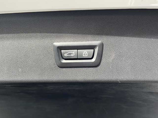 ＢＭＷ Ｘ４ xDrive 20d Mスポーツ 東京都 2020(令2)年 5.5万km アルピンホワイトⅢ 純正ナビ/フルセグTV/Apple Car Play/360度カメラ/置くだけ充電/ドライブレコーダー【前後】/サンフール/レザーシート/全席シートヒーター/インテリジェントセーフティ/アダクティブクルーズコントロール/レーンキープアシスト/ブラインドスポットモニター/シート・ステアリングヒーター/電動リアゲート/アダプティブLEDヘッドライト/ヘッドアップディスプレイ/ETC/オートマチックハイビーム/純正19インチAW