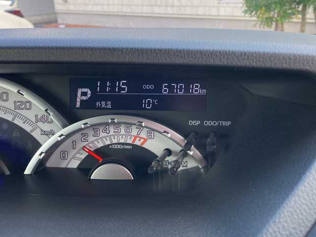 トヨタ ピクシスメガ GターボレジャーエディションSAⅢ 愛媛県 2018(平30)年 6.7万km ブラックマイカメタリック 社外KENWOODナビ（MDV-Z90S）/・Bluetooth/・CD/DVD USB端子/フルセグTV/バックカメラ/ビルドインETC/両側パワースライドドア/シートヒーター/純正フロアマット/純正15インチAW/シートヒーター/スマートアシストIII/衝突軽減装置/オートライト/スマートキー