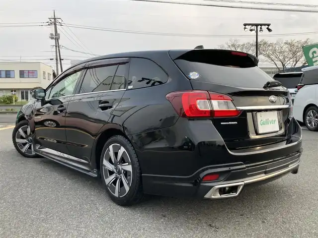 スバル レヴォーグ 1．6GT アイサイト 鳥取県 2014(平26)年 7.3万km クリスタルブラックシリカ ワンオーナー/４WD・ターボ車/社外ナビ/フルセグ/DVD/CD/USB/BT（ハンズフリー）/バックカメラ・ETC/STIスポイラー/フロント/サイド/リア/SI-DRAIVE/アイサイト/レーンキープアシスト/レーダークルーズコントロール/キセノンライト/フォグライト/純正17インチアルミホイール/プッシュエンジンスタート/スマートキー×２/アイドリングストップ/フロアマット/ドアバイザー/保証書・取扱説明書