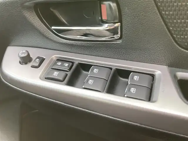 スバル レヴォーグ 1．6GT アイサイト 鳥取県 2014(平26)年 7.3万km クリスタルブラックシリカ ワンオーナー/４WD・ターボ車/社外ナビ/フルセグ/DVD/CD/USB/BT（ハンズフリー）/バックカメラ・ETC/STIスポイラー/フロント/サイド/リア/SI-DRAIVE/アイサイト/レーンキープアシスト/レーダークルーズコントロール/キセノンライト/フォグライト/純正17インチアルミホイール/プッシュエンジンスタート/スマートキー×２/アイドリングストップ/フロアマット/ドアバイザー/保証書・取扱説明書