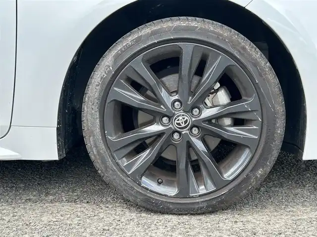 トヨタ カローラツーリング ハイブリッド ダブルバイビー 宮城県 2022(令4)年 5.5万km プラチナホワイトパールマイカ 純正メモリナビ/フルセグTV/AM/FM/Bluetooth/ブラインドスポットモニター/レーダークルーズコントロール/横滑り防止装置/プロアクティブドライビングアシスト/レーンキープアシスト/オートハイビーム/ハンドルヒーター/D/N席シートヒーター/バックカメラ/プッシュスタート/ビルトインETC/純正フロアマット/スマートキー/純正サマータイヤ