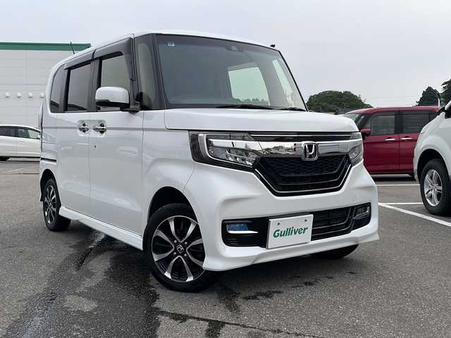 ホンダ Ｎ ＢＯＸ カスタム G L ホンダセンシング 石川県 2019(令1)年 7.2万km プラチナホワイトパール ワンオーナー/4WD/ホンダセンシング/・アダプティブクルーズコントロール/・オートハイビーム/・レーンキープアシスト/・衝突軽減ブレーキ/・誤発進抑制機能/・歩行者事故低減ステアリング/社外メモリーナビゲーション/【CD・DVD・Bluetooth・フルセグTV・SD】/型番：CN-RAOSD/バックカメラ/両側パワースライドドア/ソナーセンサー/ステアリングリモコン/ビルトインETC/LEDライト/・オートライト/・社外フォグランプ/電動格納ミラー/・ウィンカーミラー/・シーケンシャルウィンカー/横滑り防止/純正フロアマット/ドアバイザー/取扱説明書/保証書