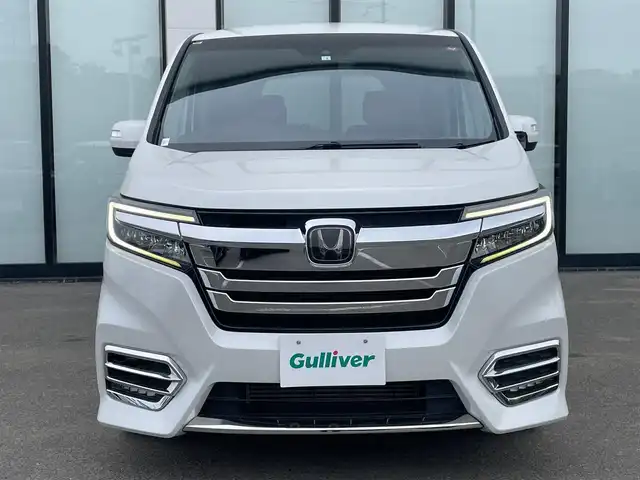 ホンダ ステップワゴン スパーダ ホンダセンシング 大阪府 2020(令2)年 3.3万km プラチナホワイトパール 社外ナビ/バックモニター/BT/ETC/SD/TV/両側電動パワースライドドア /前方ドライブレコーダー /スマートキー /ターボ/ホンダセンシング/衝突軽減システム /エアロパーツ /プッシュスタート/アイドリングストップ/電動格納サードシート/LED