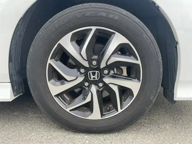 ホンダ ステップワゴン スパーダ ホンダセンシング 大阪府 2020(令2)年 3.3万km プラチナホワイトパール 社外ナビ/バックモニター/BT/ETC/SD/TV/両側電動パワースライドドア /前方ドライブレコーダー /スマートキー /ターボ/ホンダセンシング/衝突軽減システム /エアロパーツ /プッシュスタート/アイドリングストップ/電動格納サードシート/LED