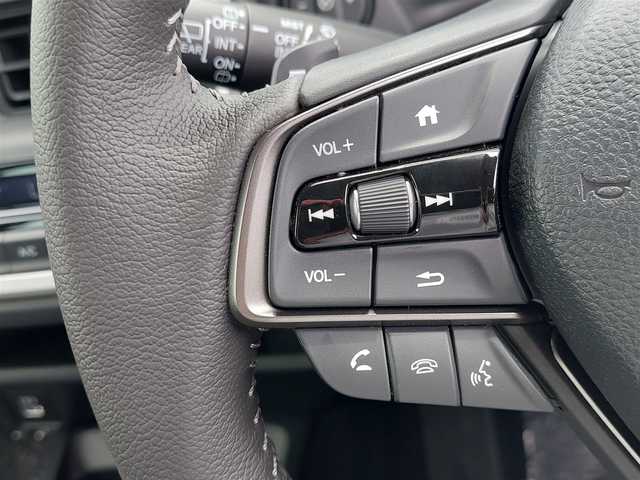 ホンダ ＷＲ－Ｖ Z+ 東京都 2024(令6)年 0.1万km未満 プラチナホワイトパール 登録済未使用車/純正9インチナビ/フルセグ/バックカメラ/パドルシフト/スマートキー/LEDヘッドライト/ホンダセンシング/衝突軽減ブレーキ/路外逸脱抑制機能/車線維持支援システム/アダプティブクルーズコントロール/オートハイビーム