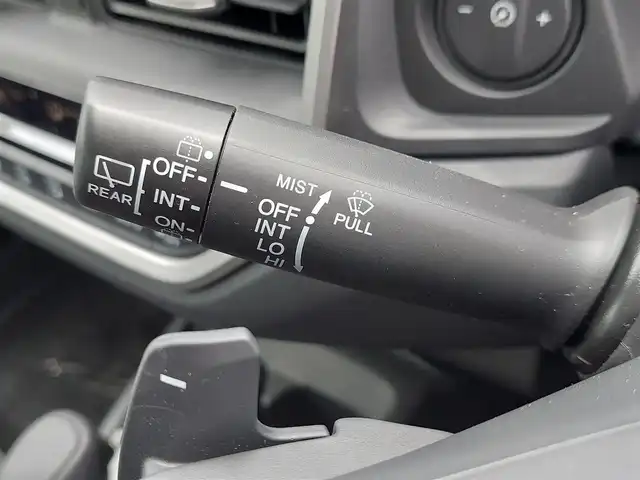 ホンダ ＷＲ－Ｖ Z+ 東京都 2024(令6)年 0.1万km未満 プラチナホワイトパール 登録済未使用車/純正9インチナビ/フルセグ/バックカメラ/パドルシフト/スマートキー/LEDヘッドライト/ホンダセンシング/衝突軽減ブレーキ/路外逸脱抑制機能/車線維持支援システム/アダプティブクルーズコントロール/オートハイビーム