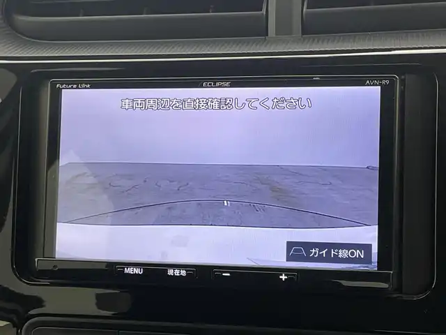 トヨタ アクア S 岡山県 2019(令1)年 7万km スーパーホワイトⅡ トヨタセーフティーセンス/社外SDナビ(AVN-R9)/(CD/DVD/フルセグ/Bluetooth)/衝突軽減ブレーキ/ビルトインETC/バックカメラ/コーナーセンサー（前後）/オートハイビーム/アイドリングストップ/純正フロアマット/踏み間違い防止/ISOFIX/ステアリングスイッチ/チルトステアリング/シートリフター/ウインカーミラー/ドアバイザー/リモコンキー/スペアキー