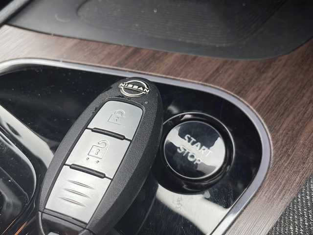 日産 オーラ G FOUR 福島県 2021(令3)年 3万km バーガンディー 4WD/寒冷地仕様/純正ナビ/フルセグTV/Bluetooth/アラウンドビューモニター/スマートルームミラー/プロパイロット/衝突軽減ブレーキ/BOSEサウンドシステム/ETC2.0/スマートキー