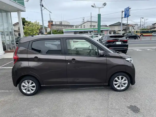 日産 デイズ X 神奈川県 2021(令3)年 2.1万km 茶
