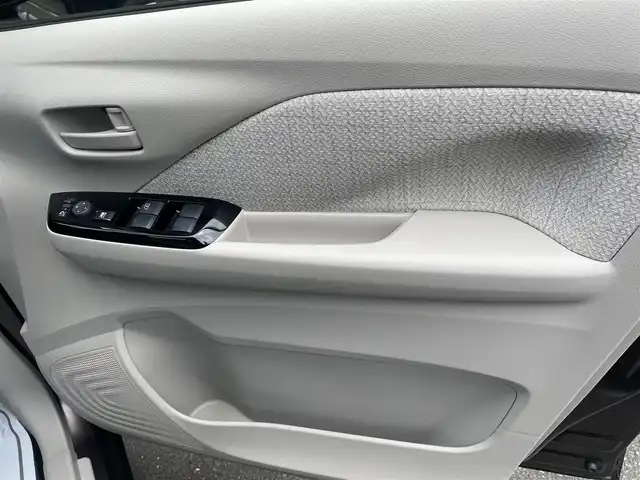 日産 デイズ X 神奈川県 2021(令3)年 2.1万km 茶
