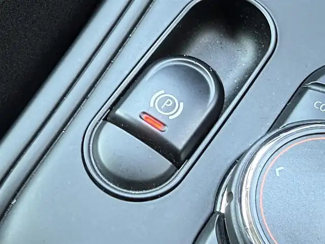 ＭＩＮＩ ミニ クロスオーバー クーパー SD オール4 静岡県 2018(平30)年 7.5万km シルバー 電動リアゲート/MINIコネクト/(BT/USB)/インテリジェントセーフティ/バックカメラ/ACC/シートヒーター/スマートキー/ETC/ドライブレコーダー/フロアマット/純正18インチアルミホイール/フロントフォグランプ