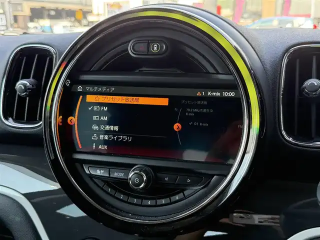 ＭＩＮＩ ミニ クロスオーバー クーパー SD オール4 静岡県 2018(平30)年 7.5万km シルバー 電動リアゲート/MINIコネクト/(BT/USB)/インテリジェントセーフティ/バックカメラ/ACC/シートヒーター/スマートキー/ETC/ドライブレコーダー/フロアマット/純正18インチアルミホイール/フロントフォグランプ