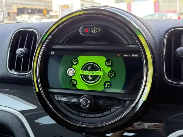 ＭＩＮＩ ミニ クロスオーバー クーパー SD オール4 静岡県 2018(平30)年 7.5万km シルバー 電動リアゲート/MINIコネクト/(BT/USB)/インテリジェントセーフティ/バックカメラ/ACC/シートヒーター/スマートキー/ETC/ドライブレコーダー/フロアマット/純正18インチアルミホイール/フロントフォグランプ