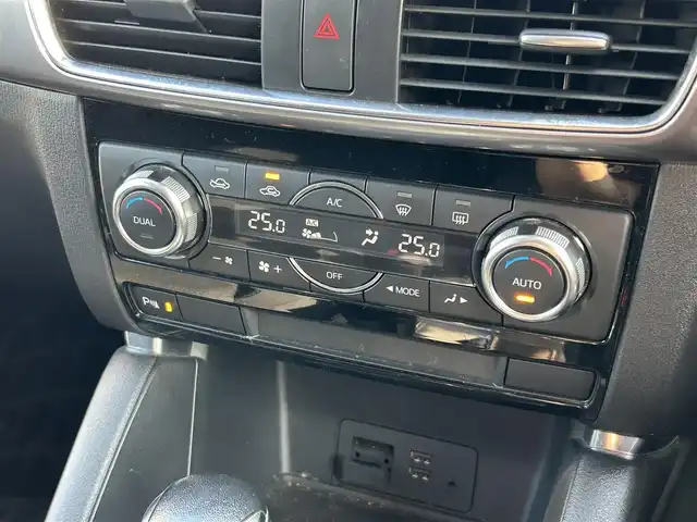 マツダ ＣＸ－５ XD プロアクティブ 兵庫県 2015(平27)年 9.2万km ジェットブラックマイカ (株)IDOMが運営する【じしゃロン西宮店】の自社ローン専用車両になります。こちらは現金またはオートローンご利用時の価格です。自社ローンご希望の方は別途その旨お申付け下さい/・マツダコネクトナビ/・フルセグＴＶ/・バックカメラ/・ＥＴＣ/・パドルシフト/・電子パーキング/・クルコン/・コーナーセンサー/・ＬＥＤライト