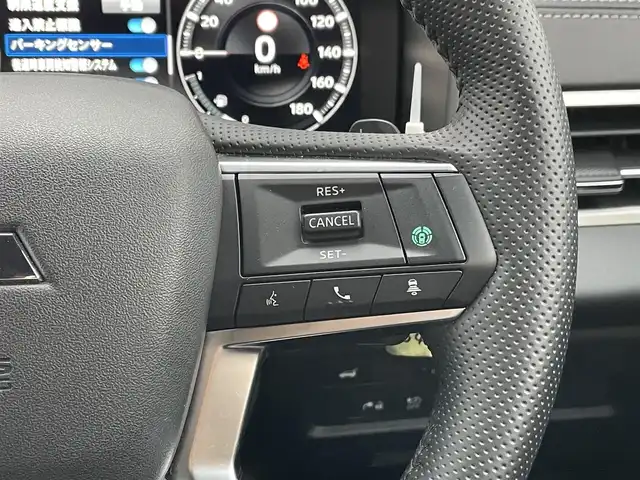 三菱 アウトランダー ＰＨＥＶ ブラックエディション 東京都 2023(令5)年 2.4万km ガンＭ／黒 アラウンドビューモニター　/前席シートヒーター　/運転席パワーシート　/マイパイロット　/ACC　/LKAS　/BSM　/デュアルエアコン　/12.3型スマホ連携ナビ　/・Bluetooth　/・Apple Android CarPlay　/ステアリングヒーター