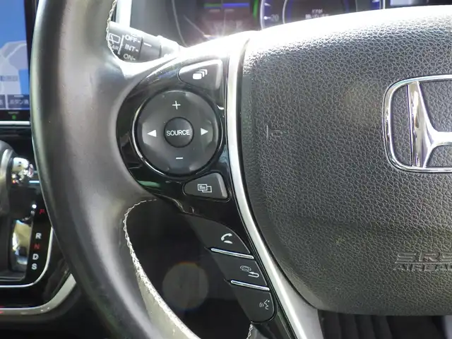 ホンダ オデッセイ ハイブリッド アブソルート ホンダセンシング 千葉県 2019(令1)年 4.5万km クリスタルブラックパール ホンダセンシング/・衝突軽減ブレーキ（CMBS）/・車線維持支援システム（LKAS）/・アダプティブクルーズコントロール（ACC）/・後方誤発進抑制機能/・誤発進抑制機能/両側パワースライドドア/ハーフレザーシート/純正メモリーナビ/地デジTV/【DVD/CD再生機能　Bluetooth接続】/バックカメラ/フリップダウンモニター/革巻きステアリング/ETC（2.0）/LEDヘッドライト/フォグライト/ウインカーミラー/純正17インチアルミホイル/サイド/カーテンエアバッグ/Honda スマートキー