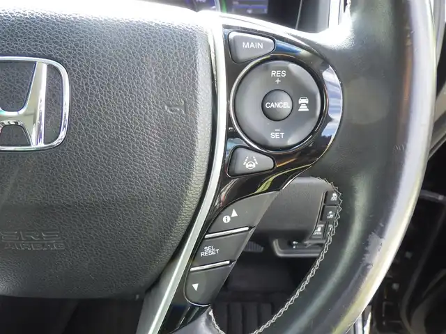 ホンダ オデッセイ ハイブリッド アブソルート ホンダセンシング 千葉県 2019(令1)年 4.5万km クリスタルブラックパール ホンダセンシング/・衝突軽減ブレーキ（CMBS）/・車線維持支援システム（LKAS）/・アダプティブクルーズコントロール（ACC）/・後方誤発進抑制機能/・誤発進抑制機能/両側パワースライドドア/ハーフレザーシート/純正メモリーナビ/地デジTV/【DVD/CD再生機能　Bluetooth接続】/バックカメラ/フリップダウンモニター/革巻きステアリング/ETC（2.0）/LEDヘッドライト/フォグライト/ウインカーミラー/純正17インチアルミホイル/サイド/カーテンエアバッグ/Honda スマートキー