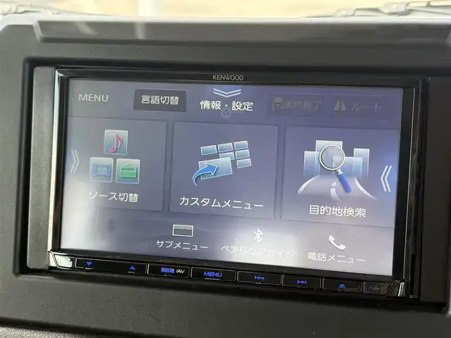 スズキ ジムニー XC 徳島県 2024(令6)年 1.8万km ピュアホワイトP 4WD/ICターボ/7インチメモリナビ/（Bluetooth/CD）/バックカメラ/シートヒーター（D+N席）/クルーズコントロール/クリアランスソナー/LEDヘッドライト/オートハイビーム/オートライト/ドライブレコーダー/純正16AW/ヘッドライトウォッシャー/アイドリングストップ/スペアキー