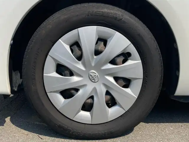 トヨタ スペイド G 静岡県 2013(平25)年 8万km ホワイトパールクリスタルシャイン 社外メモリーナビ(MDV-L503W)/　AM FM CD DVD USB/ETC/LEDオートヘッドランプ/革巻きステアリング/ステアリングスイッチ/スマートキー＆プッシュスタート/純正フロアマット/フルセグTV/シートヒーター(運転席)/片側パワースライドドア