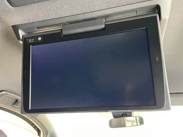 トヨタ ヴォクシー ZS 煌Ⅱ 岩手県 2019(令1)年 9.8万km ホワイトパールクリスタルシャイン ４WD/TEIN車高調FLEXA/後席モニター/モデリスタリアスポイラー/ロールサンシェード/両側パワースライドドア/衝突被害軽減システム/横滑り防止装置/MTモード付きAT/寒冷地仕様/アイドリングストップ/クルーズコントロール/バックカメラ/フルセグTV/コーナーセンサー/レーンアシスト/純正ナビ/純正アルミホイール16インチ/純正LEDヘッドライト/社外マット/３列シート/ウォークスルー/オートライト/オートマチックハイビーム